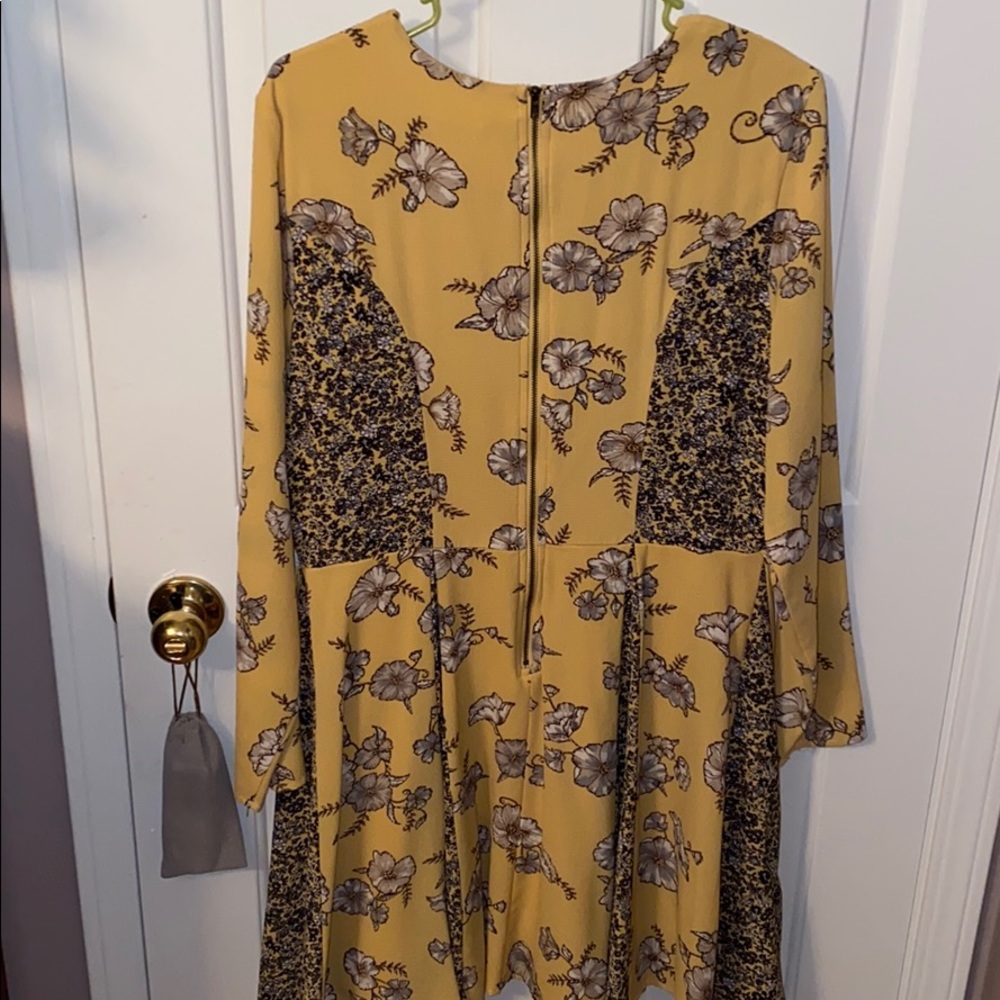Yellow Floral Dress - Picture 3 of 4